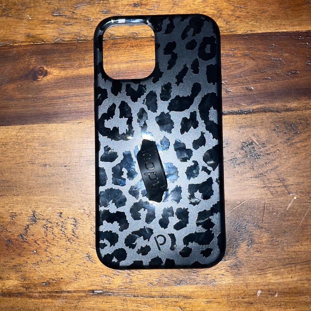 iPhone 12/12 pro loopy case